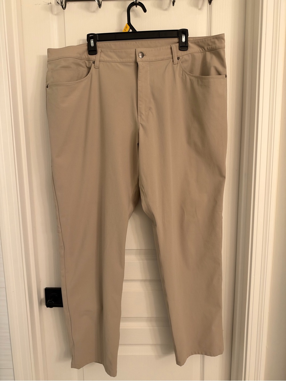lululemon athletica Men's Khaki Stretch Chinos